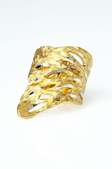 Χειροποίητα κοσμήματα | Ασημένιο επιχρυσωμένο δαχτυλίδι με διαμαντάρισμα gallery 1