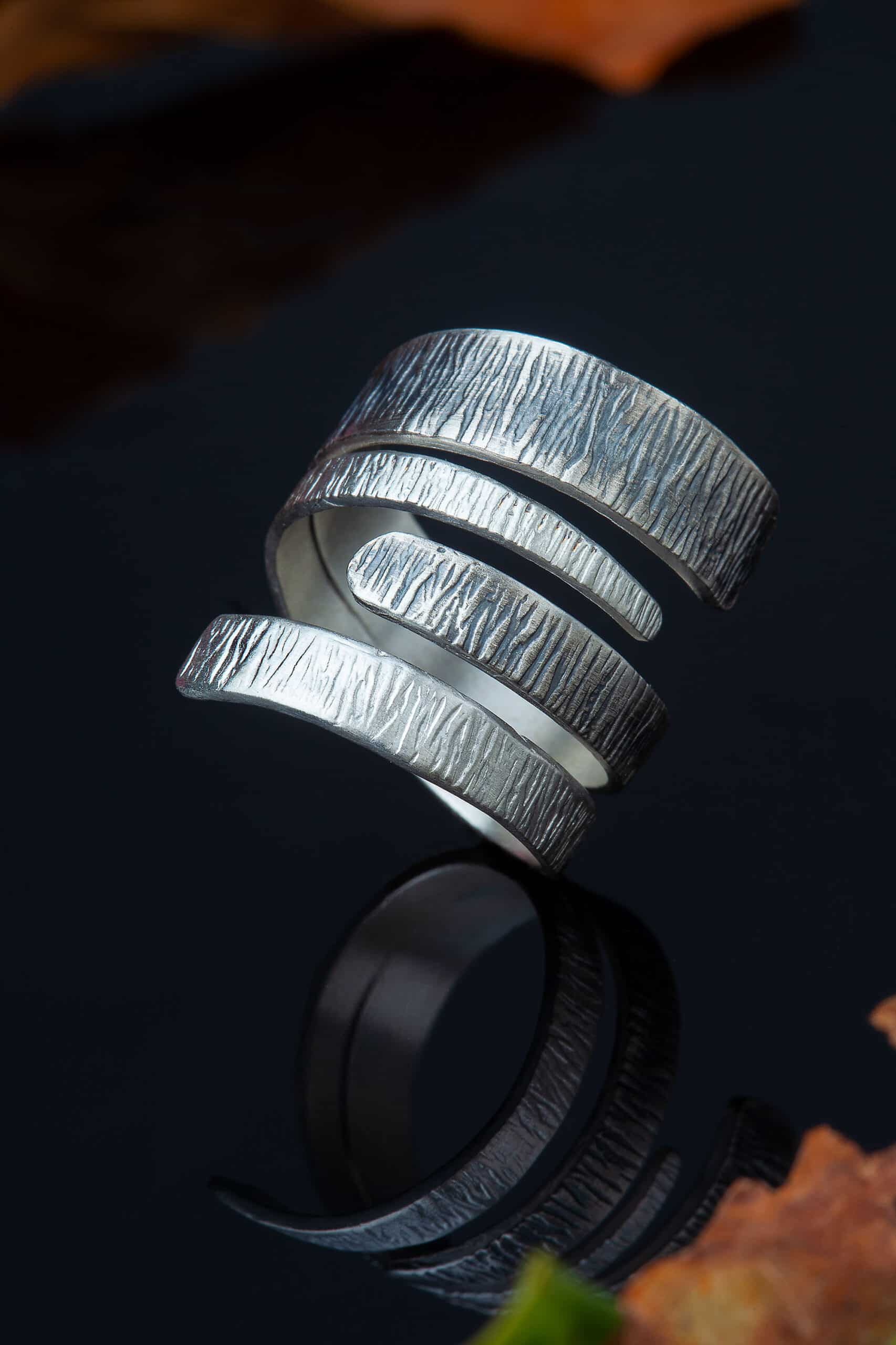 Μίνιμαλ ασημένιο οξειδωμένο δαχτυλίδι main
