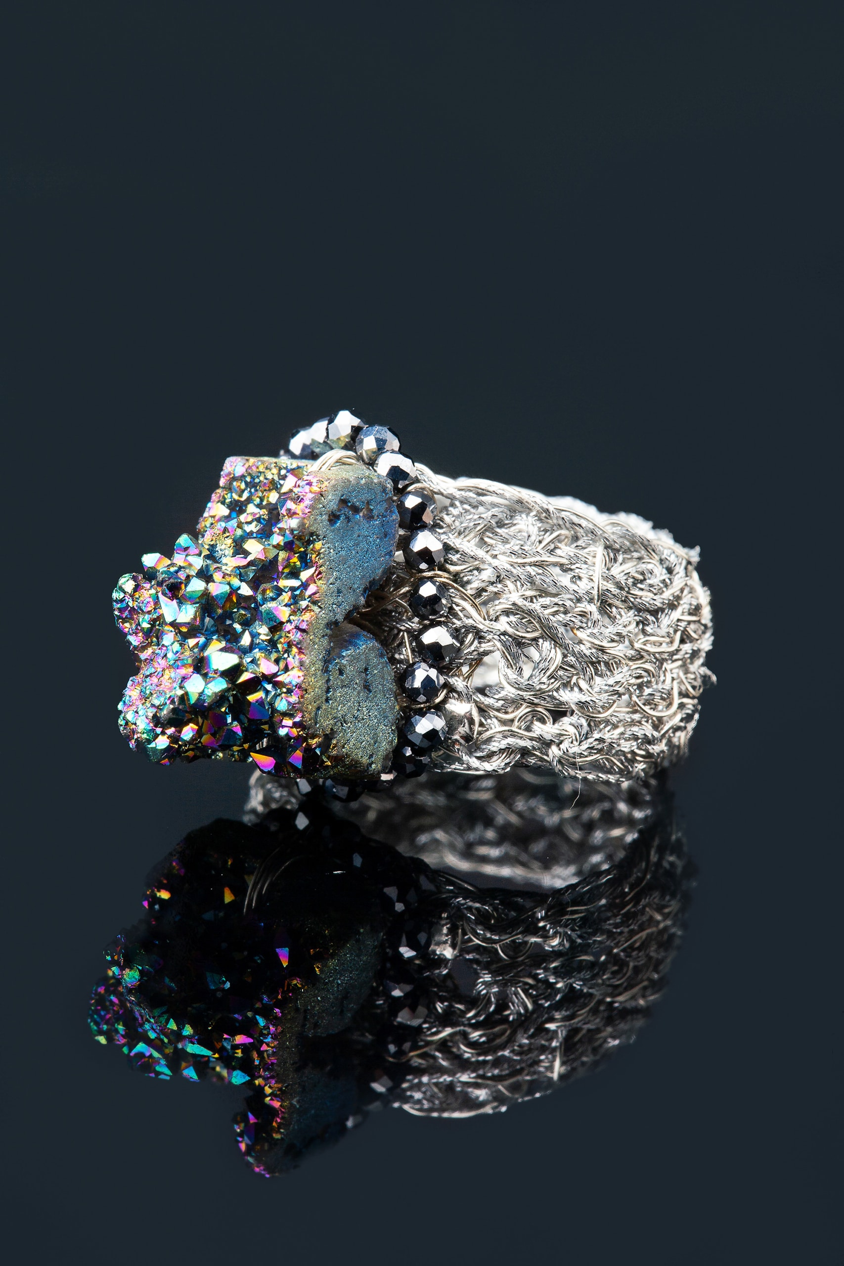 Πλεκτό ασημένιο δαχτυλίδι με σιδηροπυρίτη και αιματίτη gallery 2