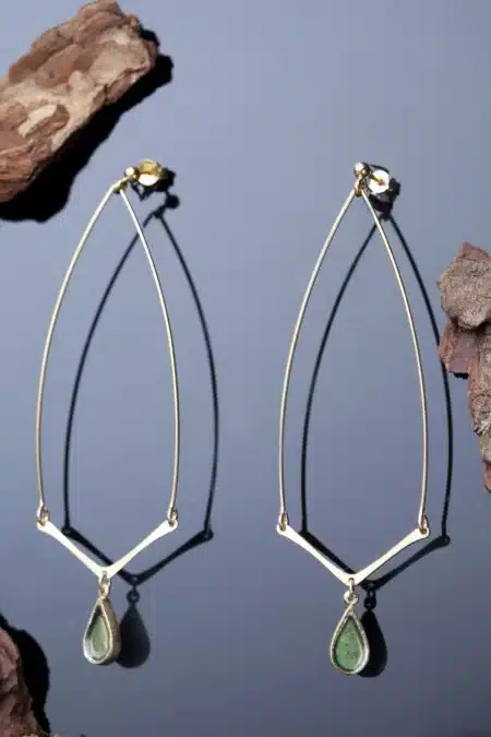 Χειροποίητα κοσμήματα | Ασημένια σκουλαρίκια με επιχρύσωση και σμάλτο gallery 1
