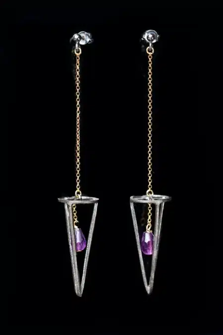 Χειροποίητα κοσμήματα | Ασημένια σκουλαρίκια με μαύρη επιπλατίνωση και επιχρύσωση συνδυασμένα με αμέθυστο gallery 2