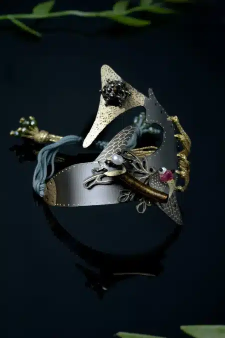 Χειροποίητα κοσμήματα | Βραχιόλι καρχαρίας από ορείχαλκο με μαύρο πλατίνωμα και χάραξη gallery 2