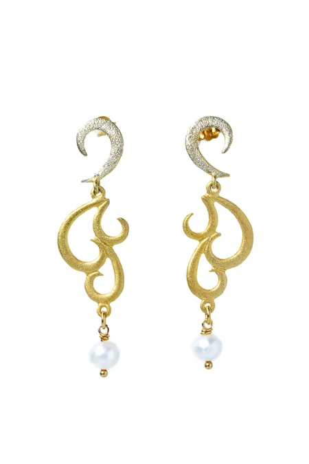 Gold plated silver earrings with pearls and diamond dust main