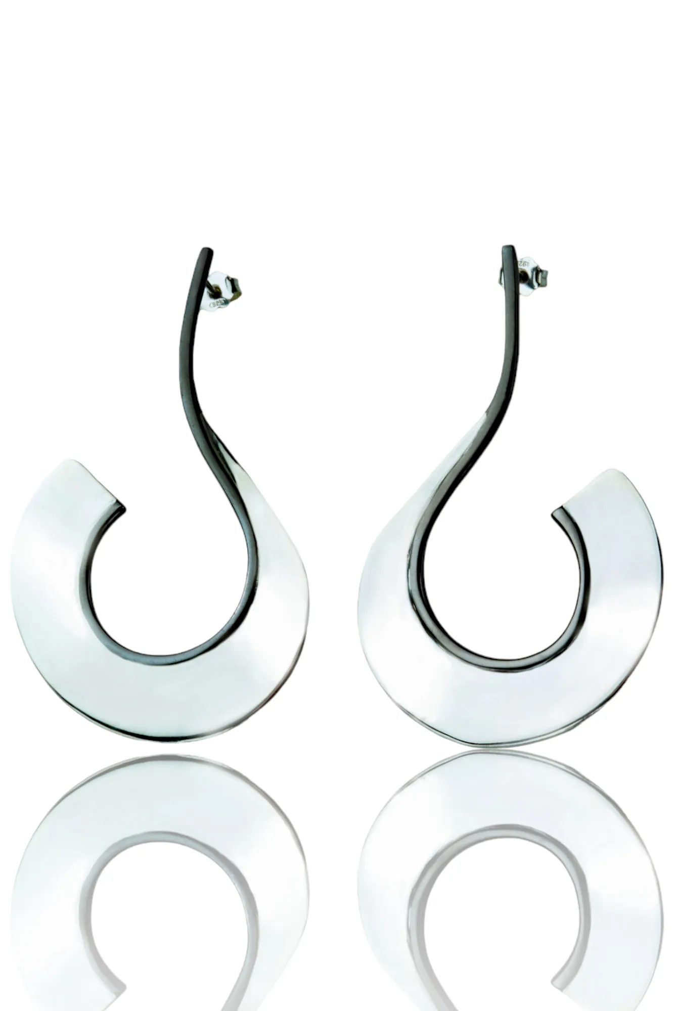 Χειροποίητα κοσμήματα | Ασημένια σκουλαρίκια με λευκή και μαύρη επιπλατίνωση main