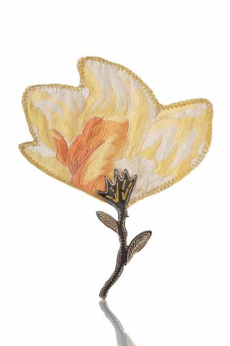 Flower engraved bronze brooch with fabrics main