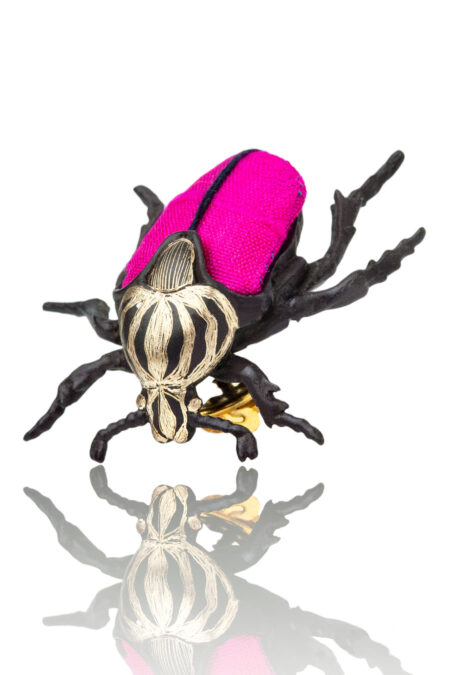 Beetle black bronze brooch combined with fuchsia silk fabric gallery 3