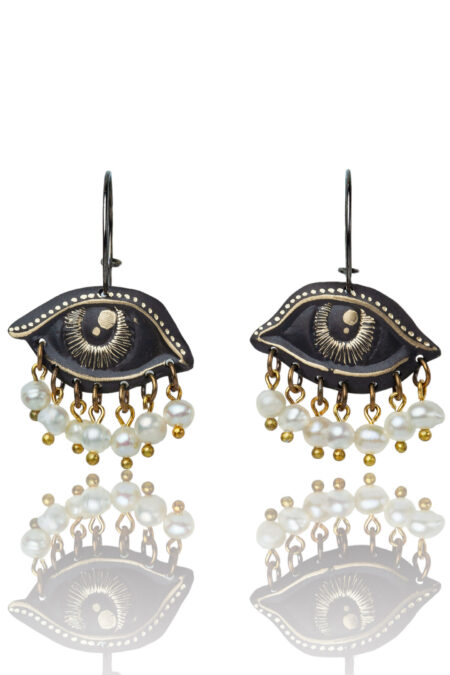Eyes engraved bronze & silver earrings with pearls main