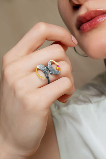 Handmade Jewellery | Textured handmade silver ring with fuchsia zircon gallery 2