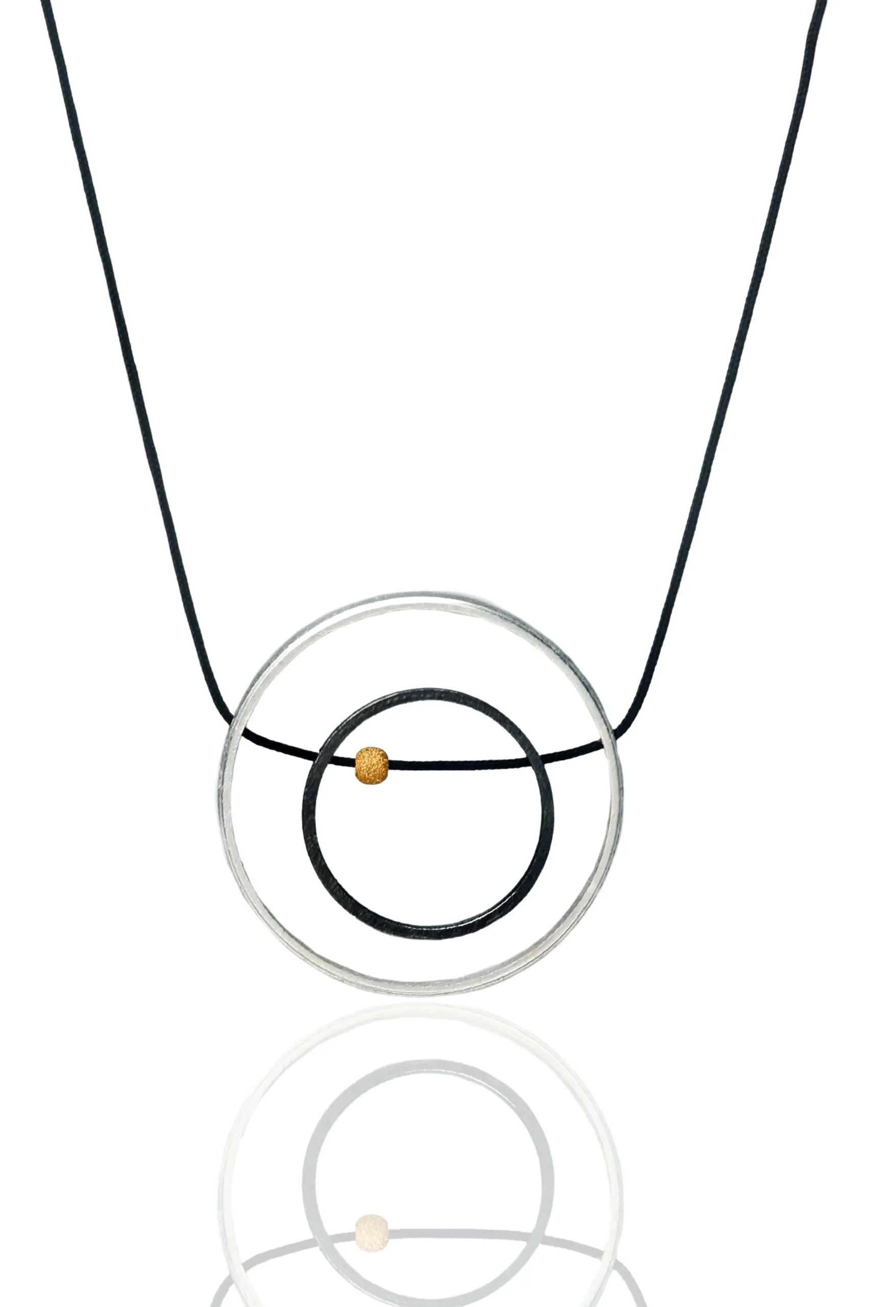 Χειροποίητα κοσμήματα | Μίνιμαλ γεωμετρικό κολιέ από ορείχαλκο με χρώματα επιμεταλλώσεων main