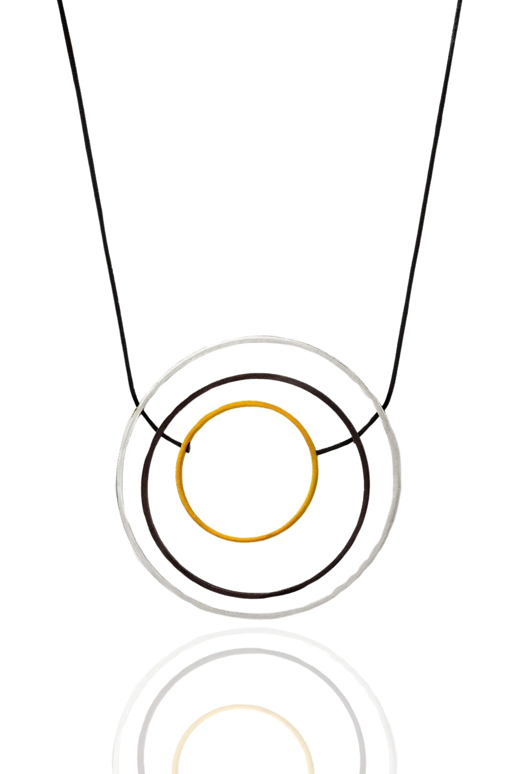 Χειροποίητα κοσμήματα | Μίνιμαλ γεωμετρικό κολιέ από ορείχαλκο με χρώματα επιμεταλλώσεων main